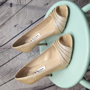 Nina  Gold  Sparkles heels